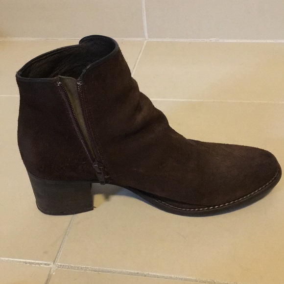 Boots - Picture 3 of 4